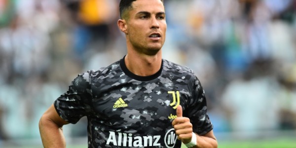 开云体育入口-意媒：C罗对尤文仲裁裁决再胜诉，无需返还980万欧已讨回的欠薪