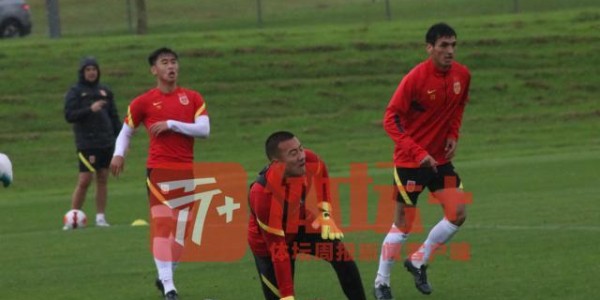 开云体育官网-韩佳奇：主教练非常有激情 对细节严格主抓进攻