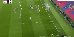 开云体育移动版-【西甲】巴萨2比4赫罗纳 巴萨距榜首7分赫罗纳登顶